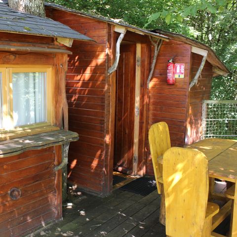 UNUSUAL ACCOMMODATION 2 people - Tree house (with dry toilet, no shower)