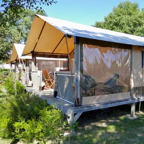 Canvas and wooden tent 4 persons - VICTORIA without sanitary facilities