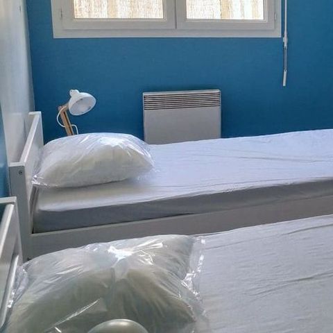 HOUSE 6 people - 3 rooms with private garden (annex of the campsite Les Floralies)