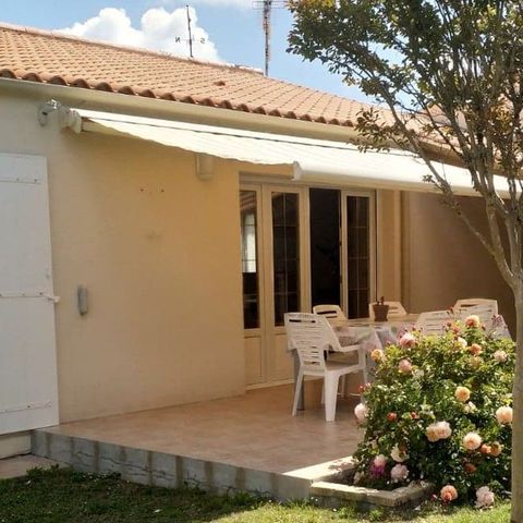 CASA 6 persone - 3 camere con giardino privato (dependance del campeggio Les Floralies)