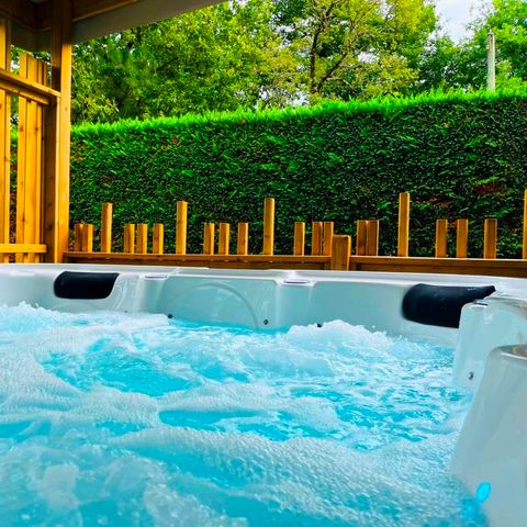 MOBILHOME 6 personas - Prestige climatizado con SPA, 3 habitaciones, 2 baños, 2 WC (año 2025)