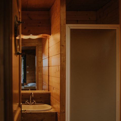 UNUSUAL ACCOMMODATION 4 people - Jacuzzi