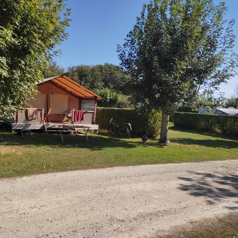 TENDA IN TELA E LEGNO 4 persone - VICTORIA (senza servizi igienici)