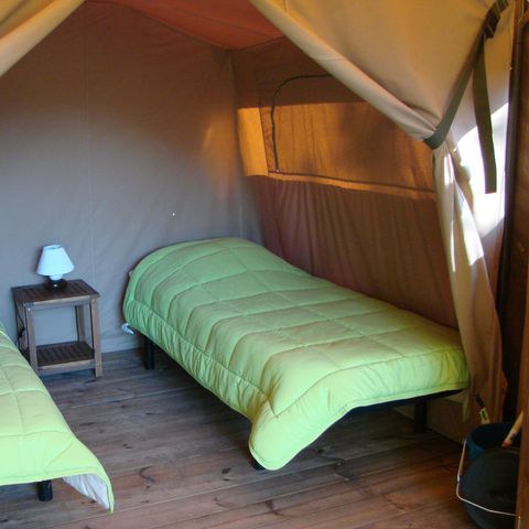 TIENDA DE LONA Y MADERA 4 personas - VICTORIA (sin instalaciones sanitarias)