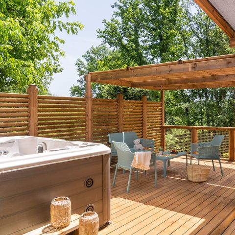 MOBILHOME 6 personnes - EXCLUSIF 3 chambres Jacuzzi avec suite parentale