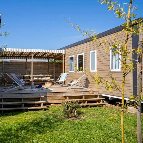 Stacaravan 6 personen - EXCLUSIEF - 3 slaapkamers - 3 doucheruimtes - Stam - SPA