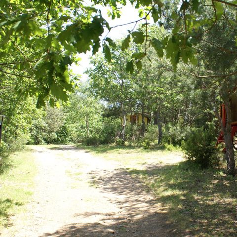 AUßERGEWÖHNLICHE UNTERKUNFT 3 Personen - Roulotte 3p ohne Sanitäranlagen