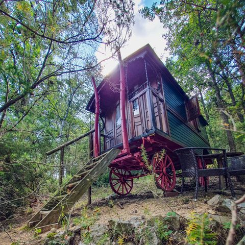 AUßERGEWÖHNLICHE UNTERKUNFT 2 Personen - Roulotte ohne sanitäre Einrichtungen