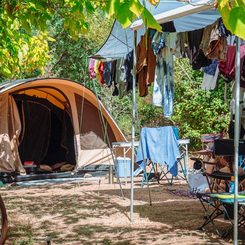 Kampeerplaats - Kampeerplaats + tent + elektriciteit