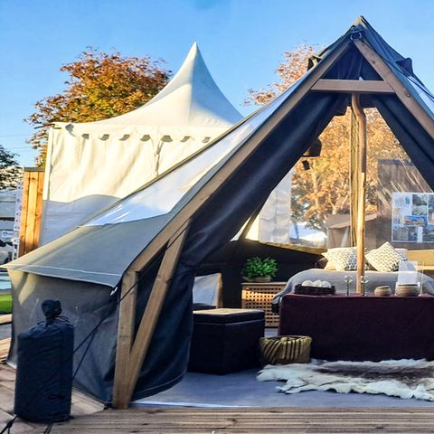 UNUSUAL ACCOMMODATION 4 people - Inuit forest tent