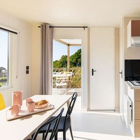 BUNGALOW 4 personnes - Mobil-home | Comfort | 2 Ch. | 4 Pers. | Terrasse simple | Clim.