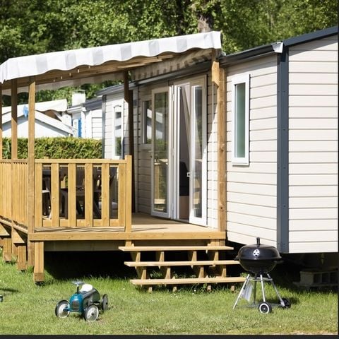 Stacaravan 6 personen - PREMIUM - 3 slaapkamers - TV - met overdekt terras - vaatwasser