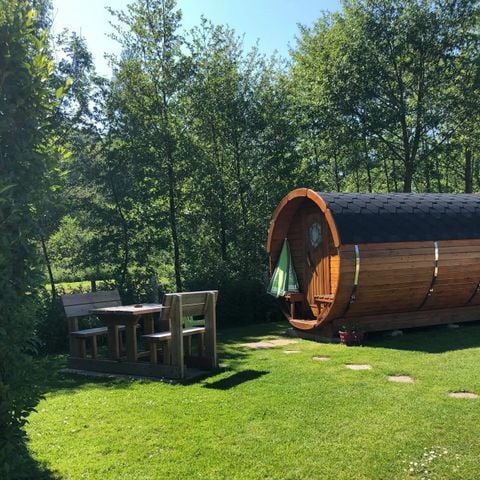 HÉBERGEMENT INSOLITE 2 personnes - Tonneau ou Roulotte - INSOLITE NATURE - 1 Chambre - sans sanitaires, sans TV