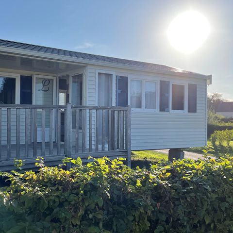 Mobilheim 4 Personen - SavanyTerrasse Halb überdacht