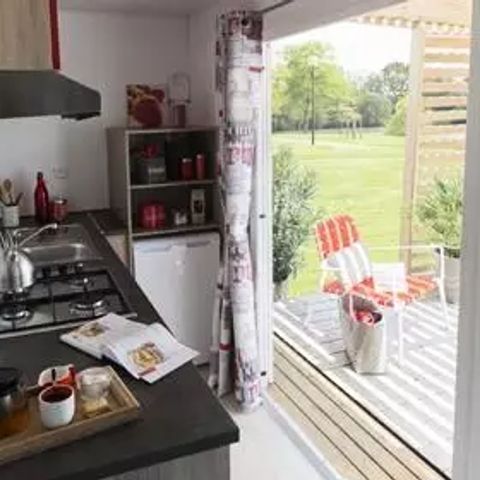 BUNGALOW 4 personnes - Mobil-home Confort 3 Pièces 4 Personnes + TV
