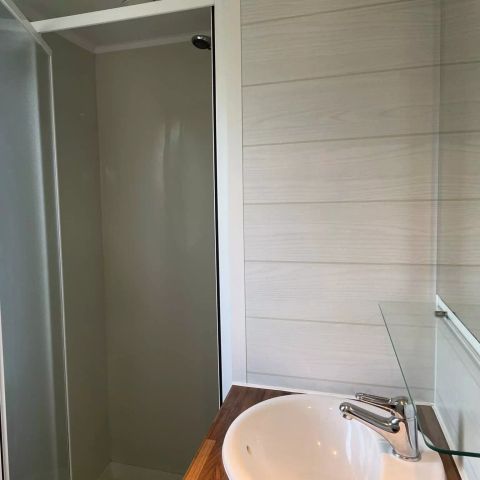 Stacaravan 4 personen - Stacaravan 3 kamers 4 personen + TV