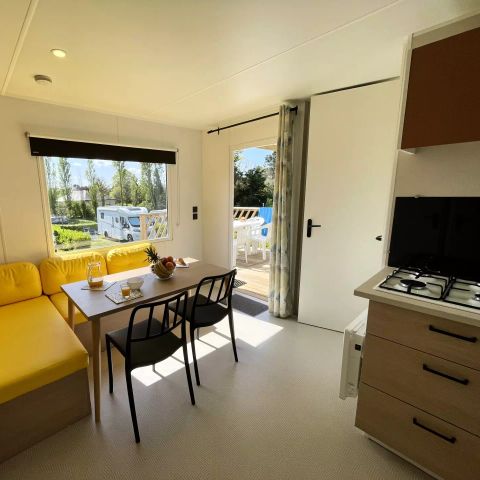 BUNGALOW 4 personnes - Mobil-home Confort 3 Pièces 4 Personnes + TV