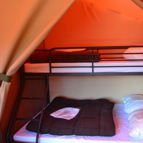 Tent 5 persons - LODGE on stilts sleeps 5