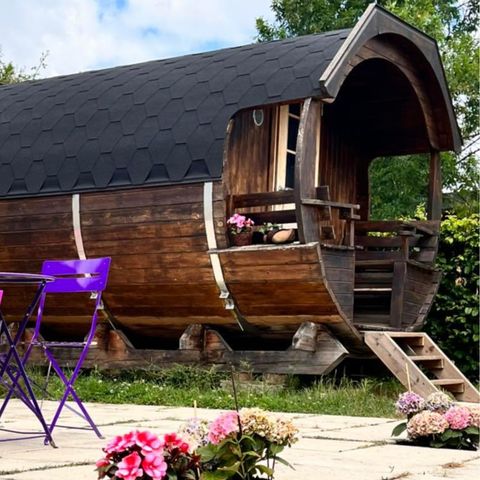 UNUSUAL ACCOMMODATION 2 people - Chambre Tonneau BARREL - 1 room (without bathroom)