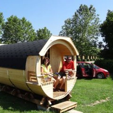 HÉBERGEMENT INSOLITE 2 personnes - Chambre Tonneau BARREL - 1 chambre (sans sanitaires)