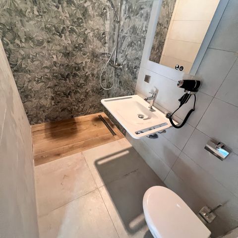 Kampeerplaats - Premium met eigen badkamer Luxe