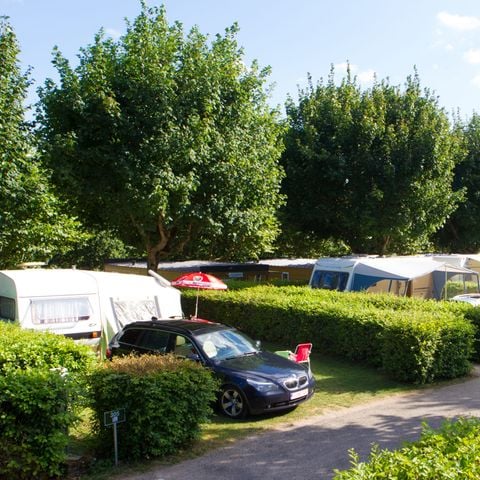 Stellplatz - Stellplatz Premium + ( Fahrradverleih + Wellness-Zugang )