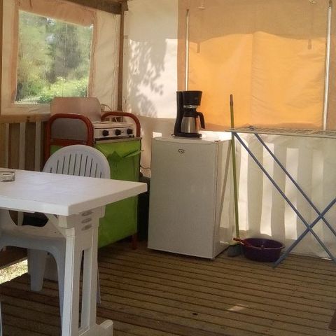 Mobile home 2 persons - Valentin - kitchen on terrace