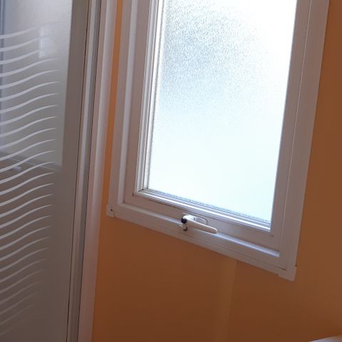 Stacaravan 4 personen - 24 m2 - twee aparte bedden