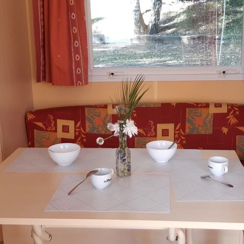 Stacaravan 4 personen - 24 m2 - twee aparte bedden