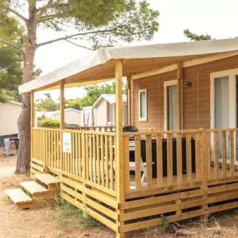 Mobilheim 4 Personen - Premium | 2 Schlafz. | 4 Pers. | Lounge Terrasse | Klimaanlage | TV