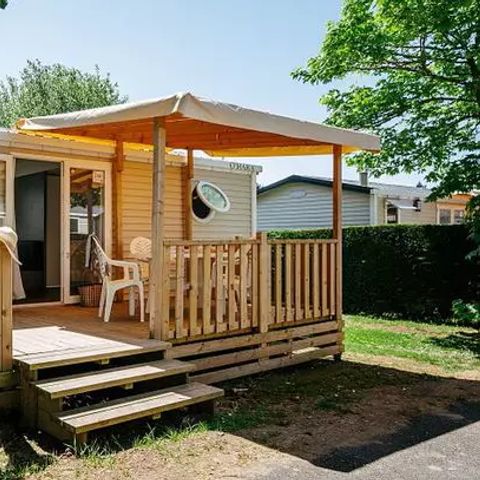 Stacaravan 4 personen - Comfort | 2 slaapkamers | 4 pers | Verhoogd terras | 2 badkamers | Airconditioning | TV
