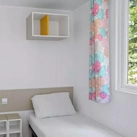 Stacaravan 5 personen - Comfort | 3 slaapkamers | 5 pers | Verhoogd terras | Airconditioning
