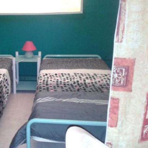 BUNGALOW IN TELA 4 persone - B 15 Bungalow di tela con 2 camere da letto (senza bagno)