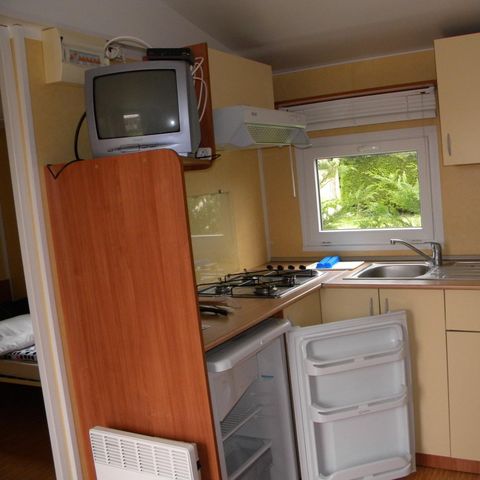 BUNGALOW 3 personnes - H 27 Mobilhome 2 ch Terrasse couverte
