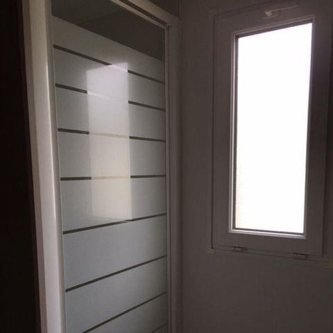 MOBILE HOME 2 people - H 28G CLIM Conf 1 bed Ideal Couple Bed 160