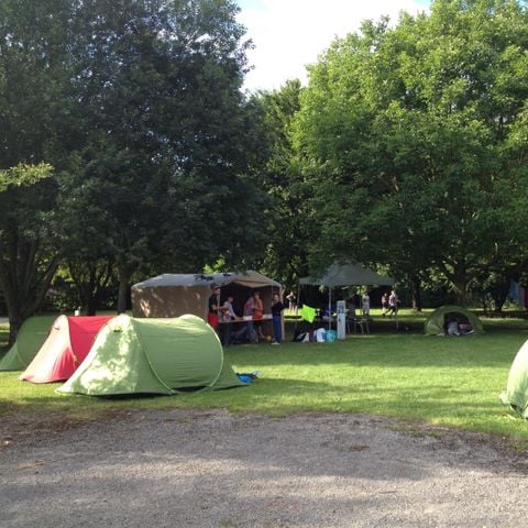 Kampeerplaats - Wandel- of fietsarrangement met tent