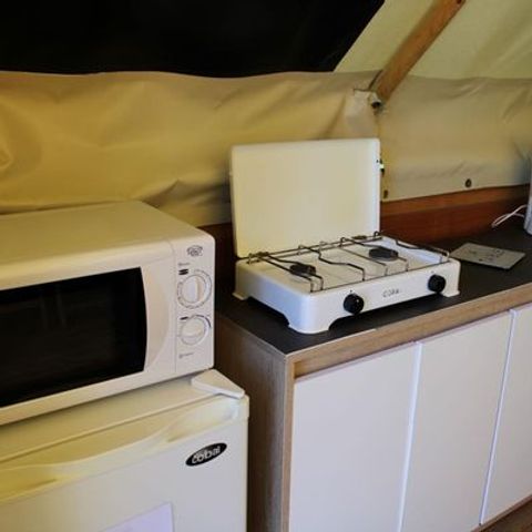 Tente en toile et en bois 5 personnes - ECOLODGE STANDARD sans sanitaires 20 m²