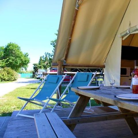 Tente en toile et en bois 5 personnes - ECOLODGE STANDARD sans sanitaires 20 m²