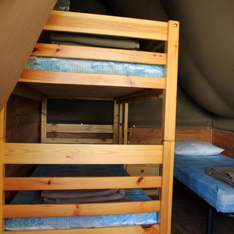 Tente en toile et en bois 4 personnes - ECOLODGE CONFORT sans sanitaires 20 m²