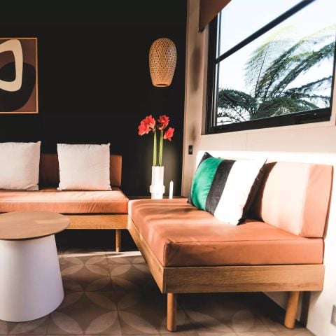 BUNGALOW 4 personnes - Côté Jardin 3 Pièces 4 Personnes + Jacuzzi + TV