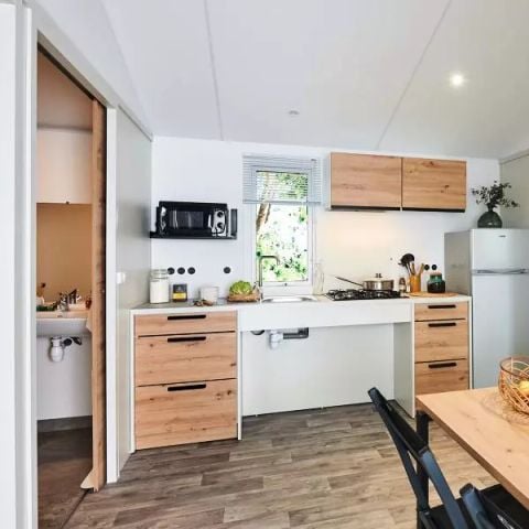 MOBILHOME 4 personnes - PMR 3 Pièces 4 Personnes + TV