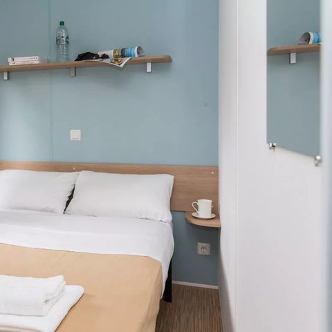 MOBILHOME 4 personas - Estándar Madera 24m² - 2 habitaciones + TV + 7m² terraza