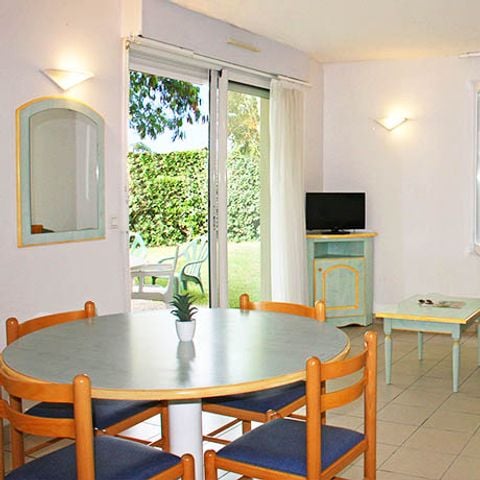 HOUSE 6 people - House 6 persons