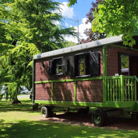 UNUSUAL ACCOMMODATION 4 people - HOTEL ROULOTTE (without kitchen) - 18 sqm