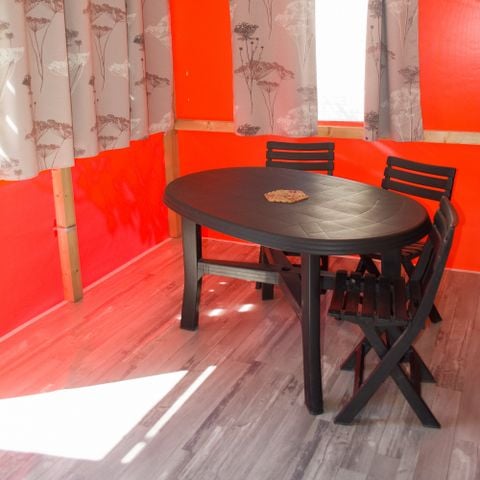 BUNGALOW DE LONA 5 personas - Tithome