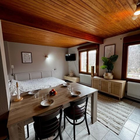 STUDIO 2 personnes - Confort  TV