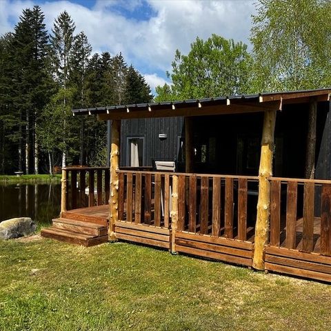 Mobilheim 6 personen - Green HomeFlower Premium 35m² (3Sch - 6Pers.) + Halbüberdachte Terrasse + TV + LV