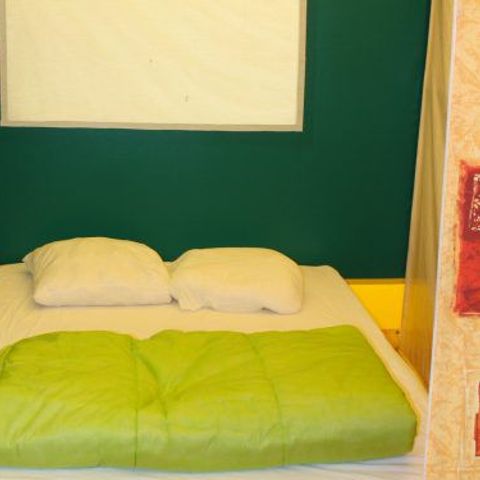 CANVAS BUNGALOW 5 people - 25 m2 At kiwi without sanitary facilities