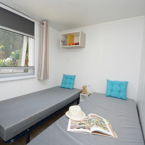 Stacaravan 6 personen - 2 slaapkamers met TV