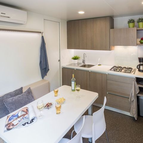 Mobilheim 5 Personen - Premium 2 Schlafzimmer ohne Geschirrspüler oder TV